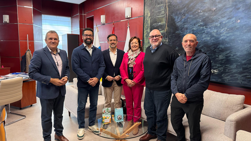 2025. Miembros del CABILDO DE TENERIFE y de CULTESA compartieron con miembros de AGRO TROPICAL, en Islas Canarias.